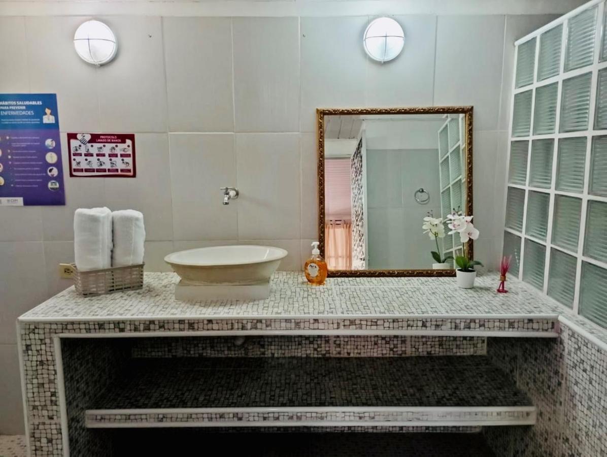 San Jose House Hotel Leticia Bagian luar foto